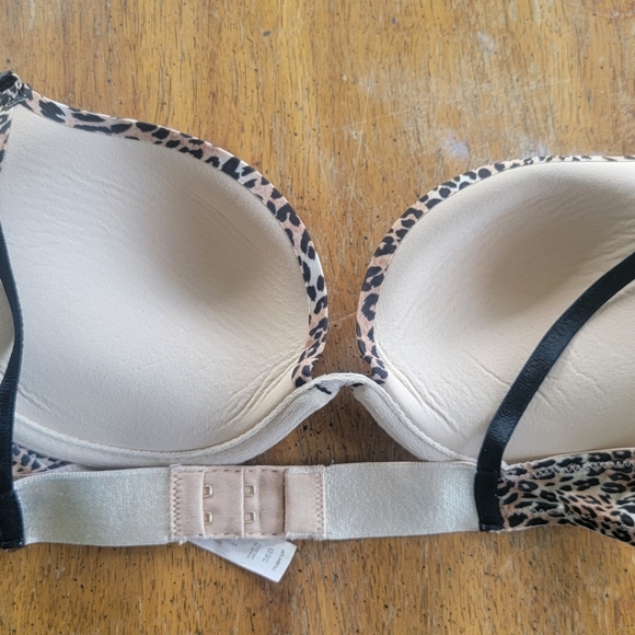 Victoria's Secret Very Sexy Push-Up Leopard Print Bra - 36B - Picture 2 of 4